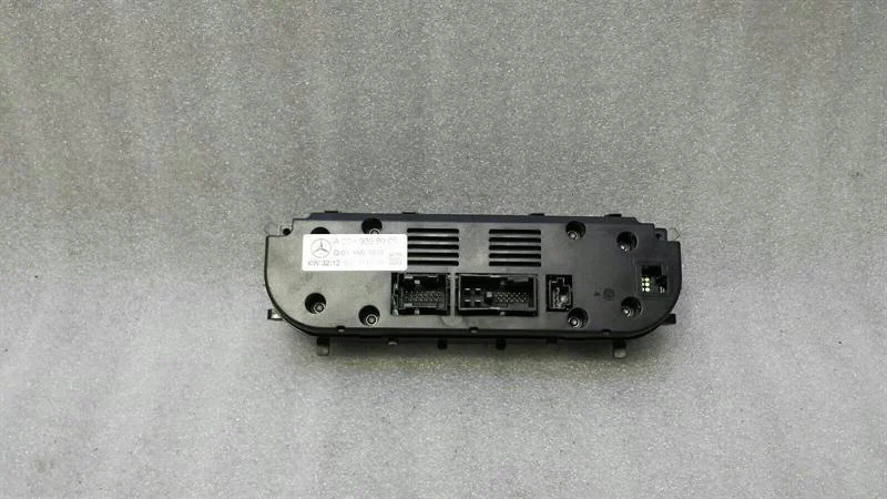 Climatizzatore Mercedes CLS W218 A2049006005 thumbnail 1