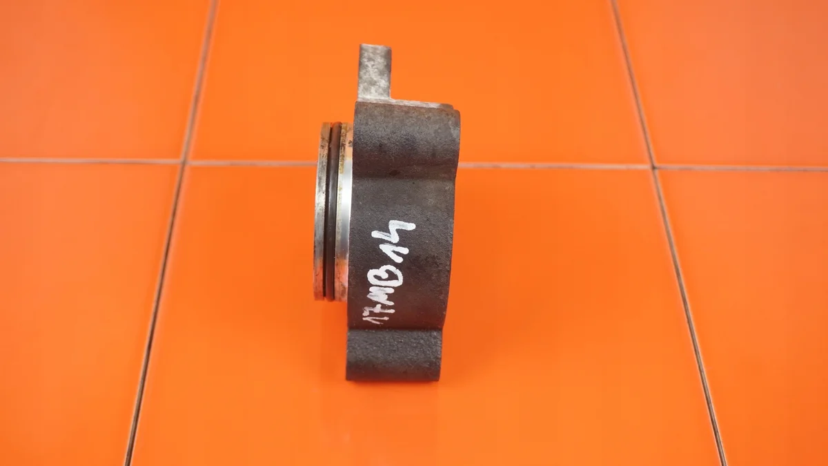 Boxer Jumper 2.2 HDI 130KM 4HG Halter Einspritzpumpe image 3