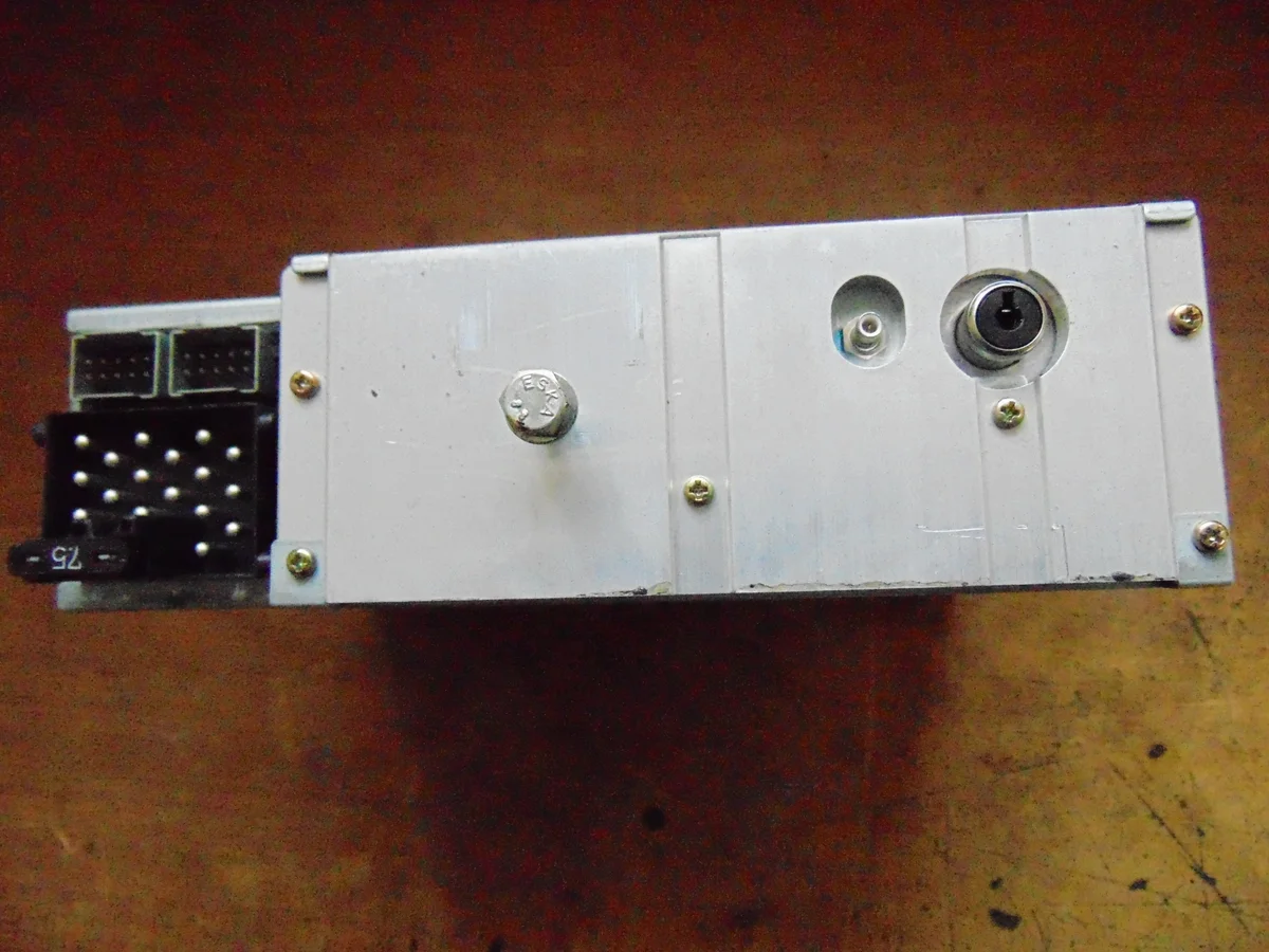 BMW E39 E38 E53 Radio Verstärker 6902718 image 3