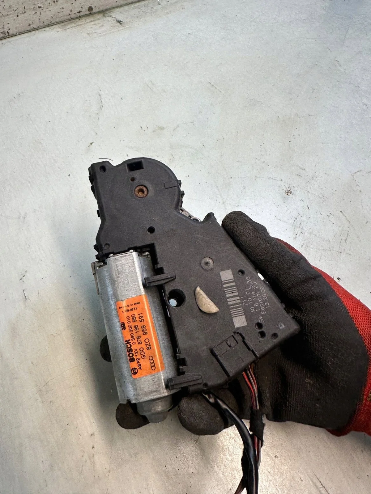 Audi A2 Schiebedach Motor 8Z0959591 image 3