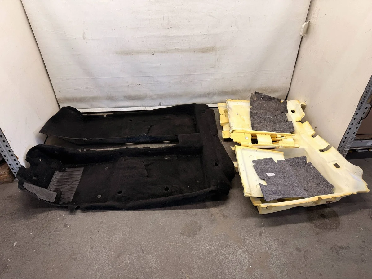 Golvmatta Renault Megane IV Kombi 749022609R