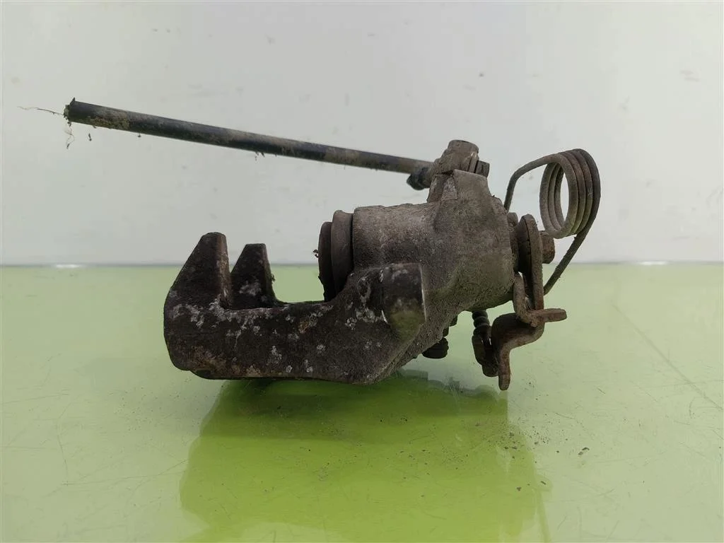 Bremssattel hinten rechts VW Passat B5 FL image 3