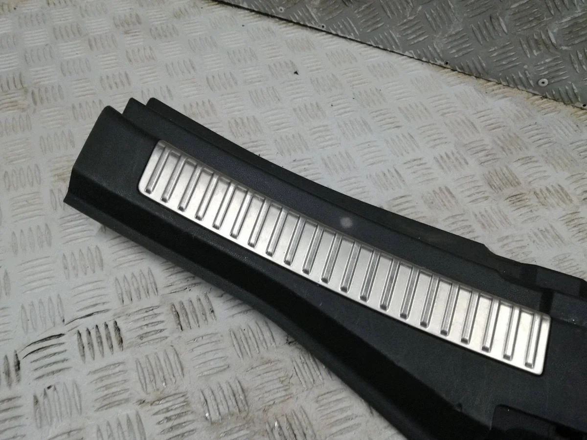 Abdeckung Gurt hinten Renault Megane IV Kombi 849204957R image 3
