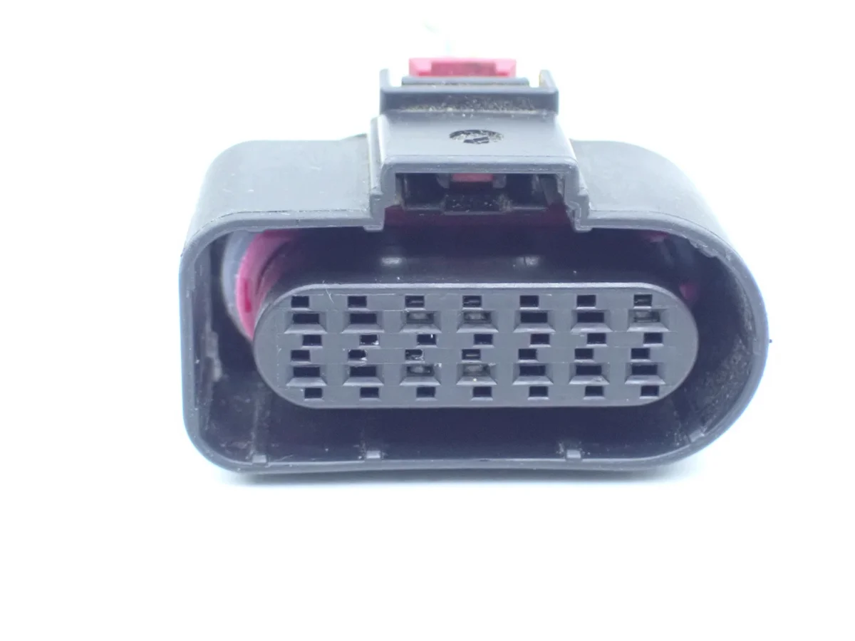 Stecker Audi VW 4H0973717B gebraucht image 4