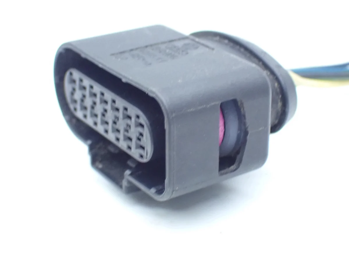 Stecker Audi VW 4H0973717B gebraucht image 10