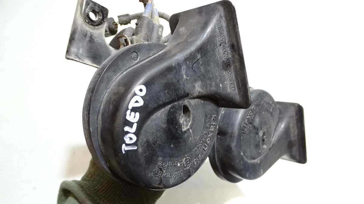 Äänitorvi SEAT Toledo II 1.9 TDI 1M0951183 image 4
