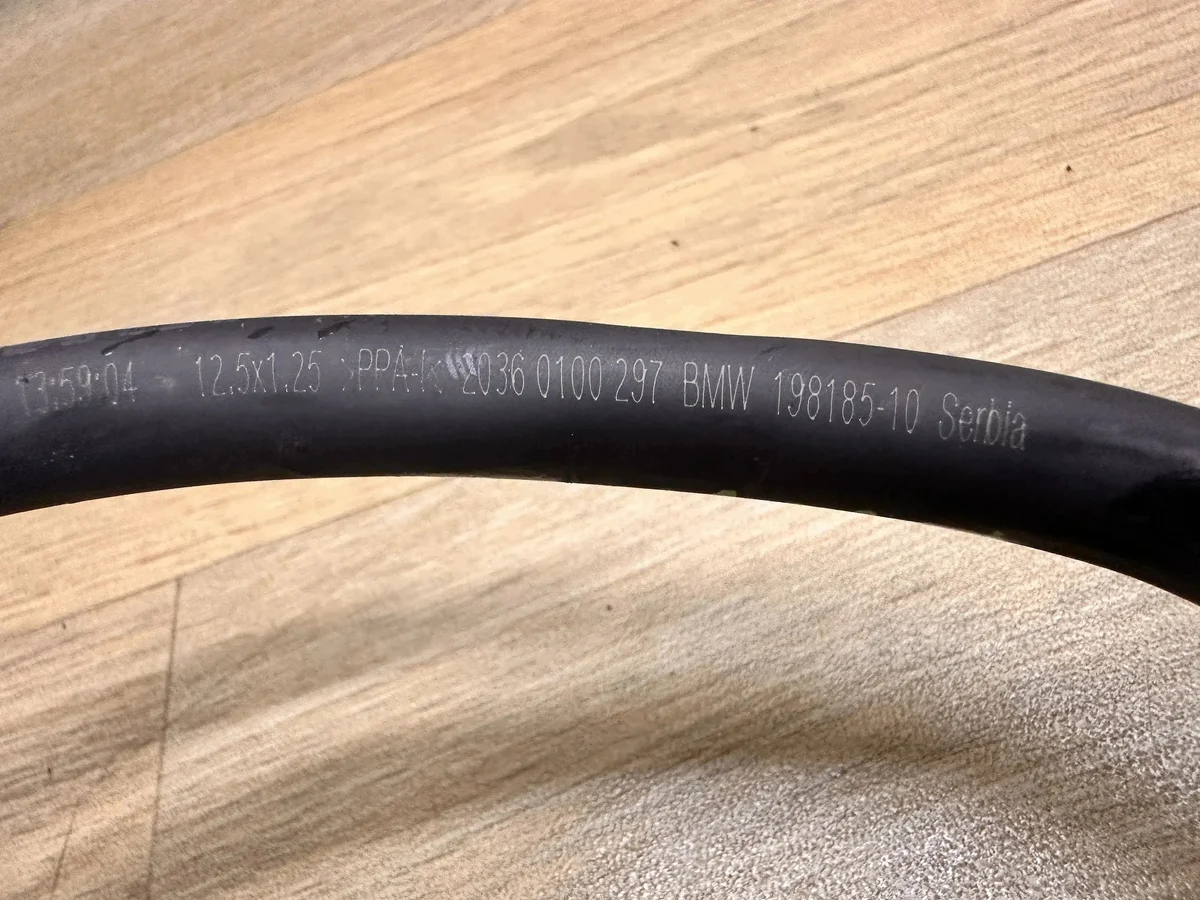 BMW 4 G22 Unterdruckschlauch B48 image 3