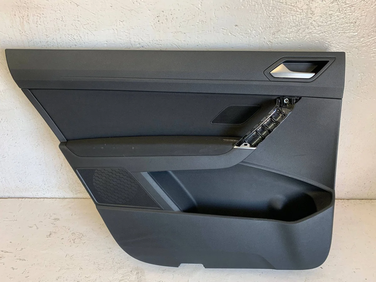 Dörrklädsel VW Touran II/III 5T vänster bak OEM 0000001123780