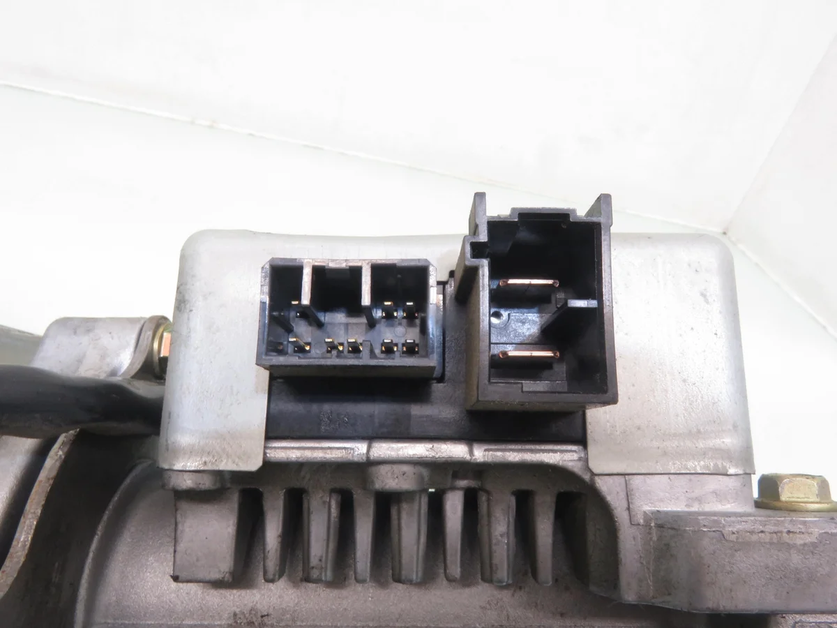 Opel Corsa C Elektrische Lenkung 13136672 image 3