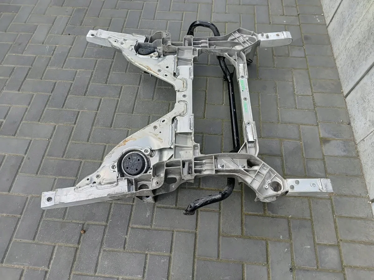 Maserati Grecale 2.0B SANKI WÓZEK OEM 06702170190 image 9