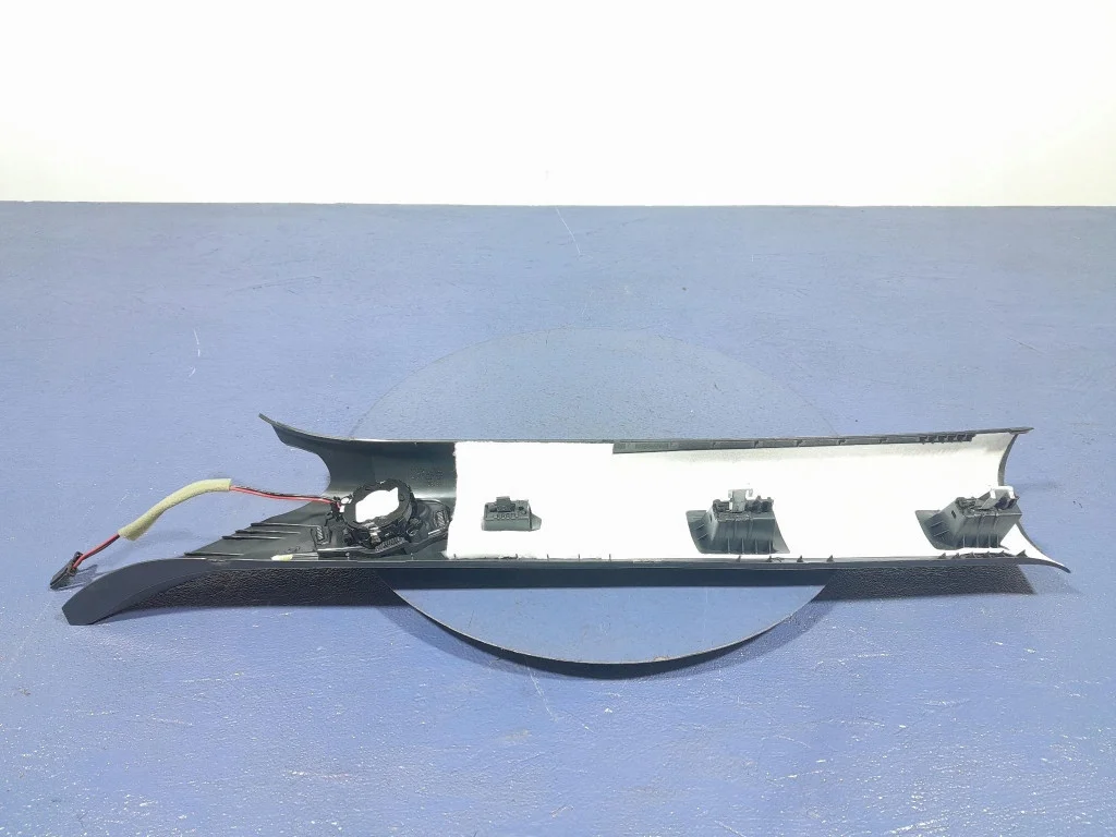 Abdeckung Säule vorne rechts Skoda Octavia 5E3867234B image 4