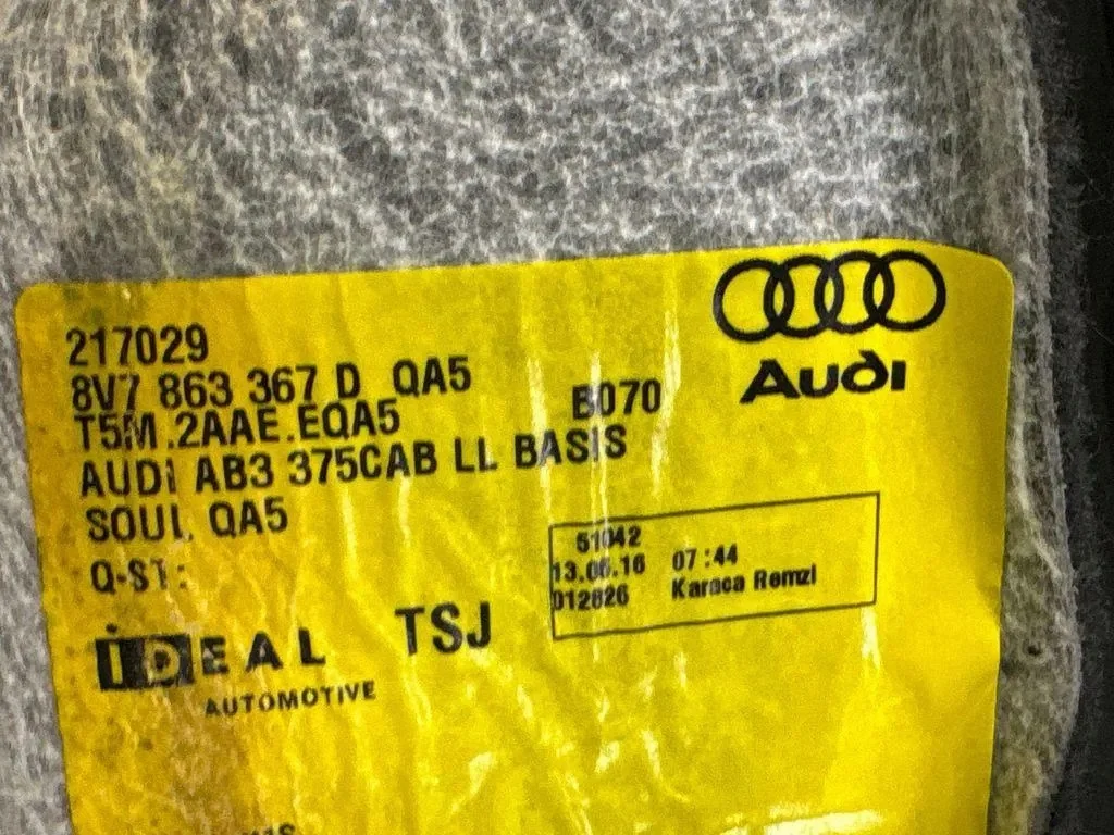 Audi A3 S3 8V Teppich innen 8V7863367D image 7