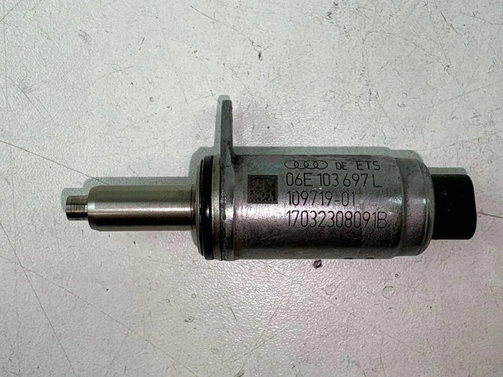 Venttiilimoduuli 06E103697L Audi A4 B9