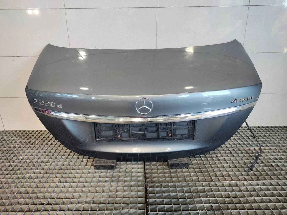Tapa Maletero Mercedes E W213 Sedan AOP51643