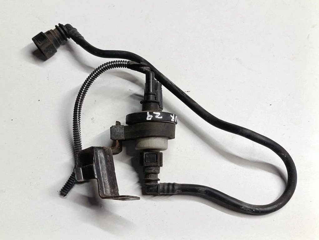 Vanne de dépression Renault Captur 0.9 TCe 8200248821Z9