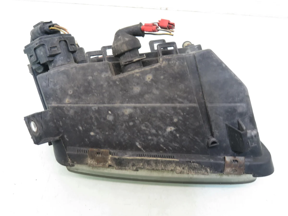 Phare avant gauche Audi A3 8L1 image 4