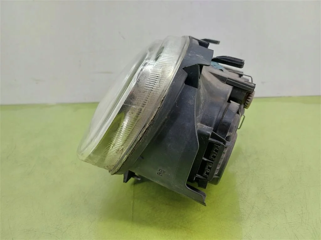 Faro delantero izquierdo VW Golf IV 1J1941015B image 9