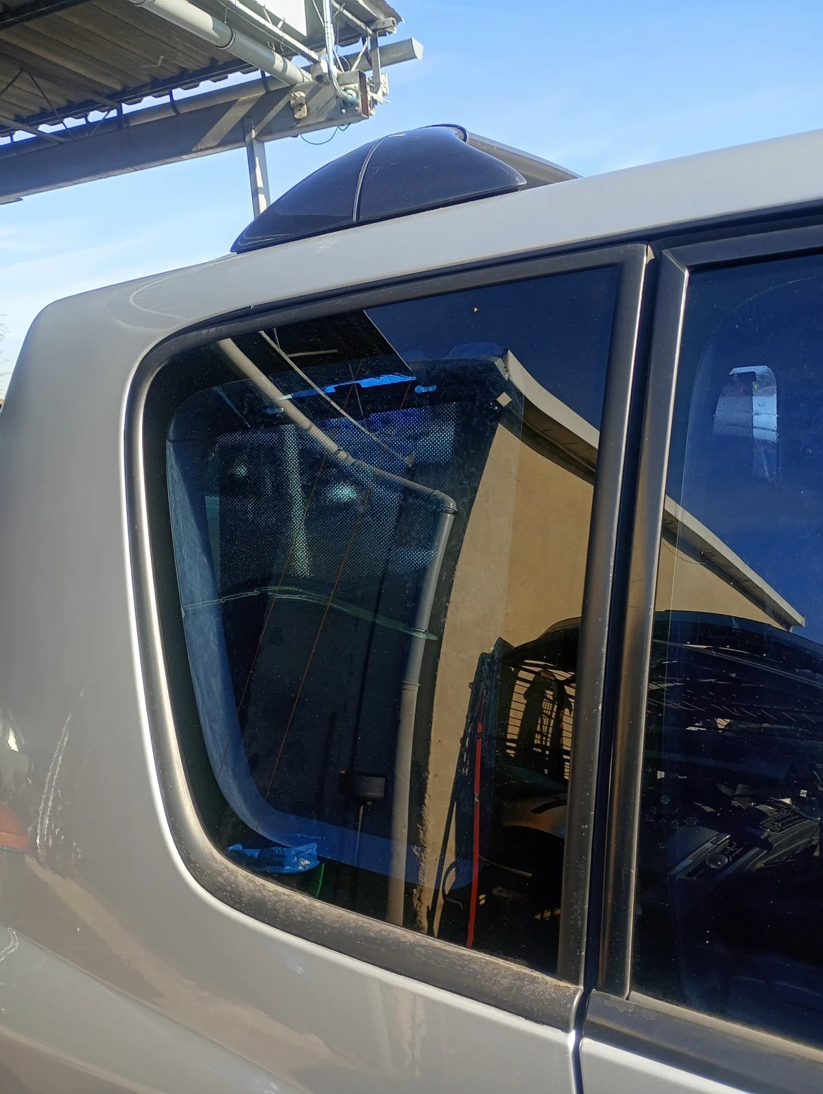 Vitrage arrière droit Renault Espace IV 03-12 image 3