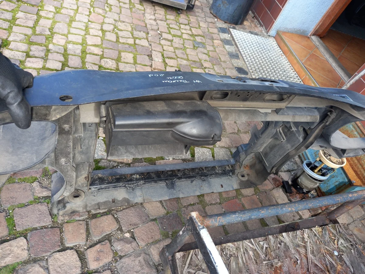 Refuerzo delantero VW Touran 2001-2007 image 5