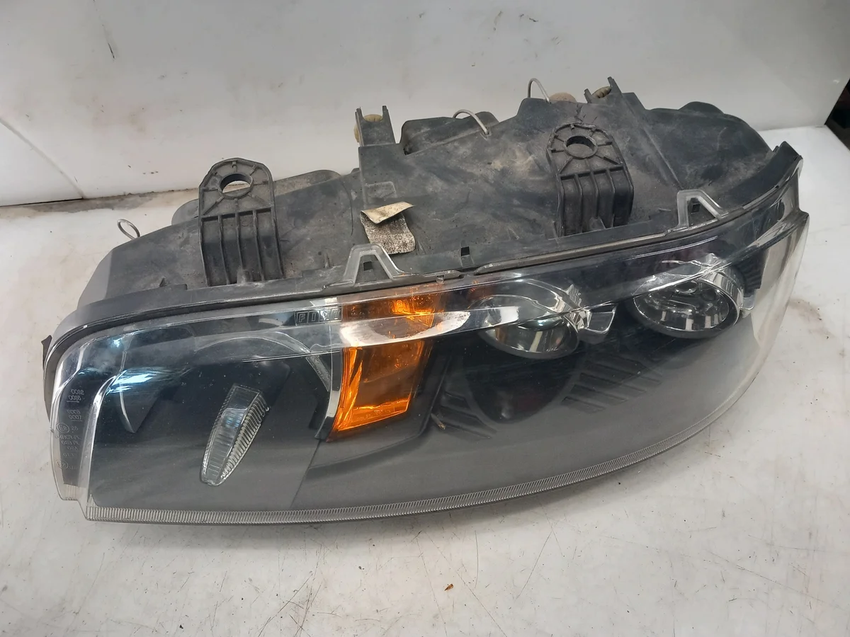 Phare avant gauche Fiat Punto OEM 89100452 image 3