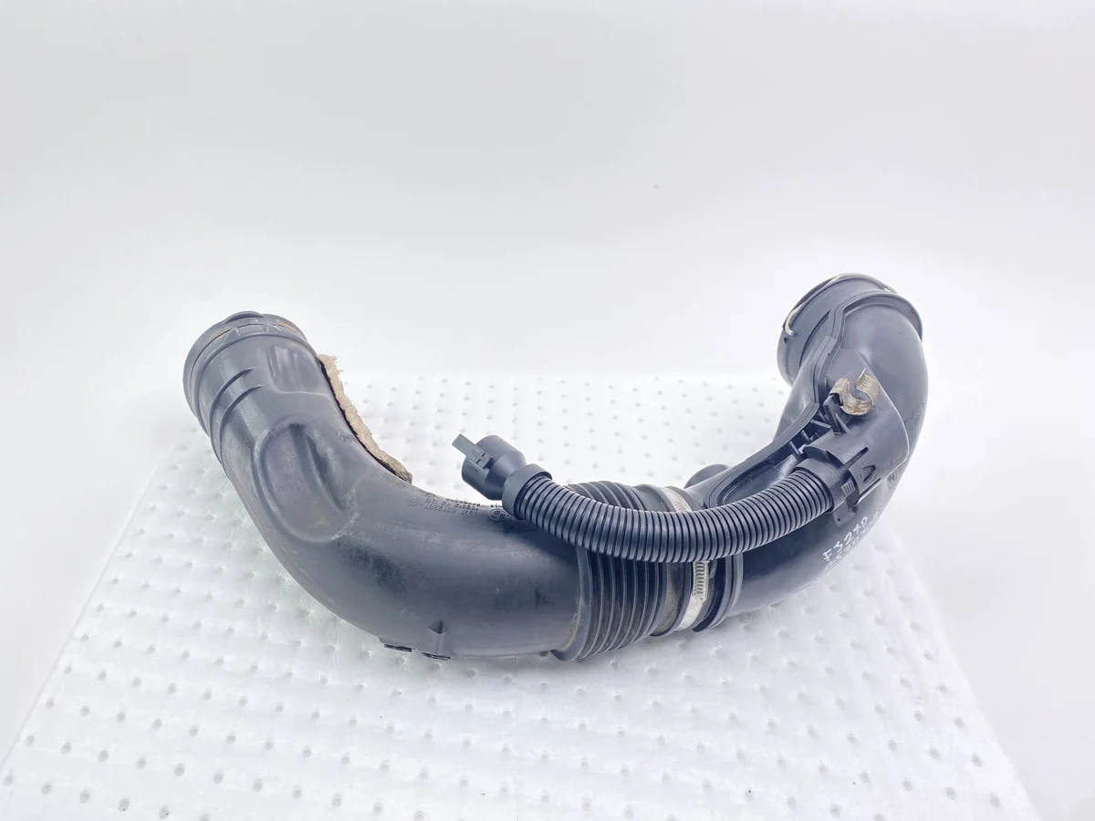 Durite Turbo BMW X5 F15 13718509817 image 3