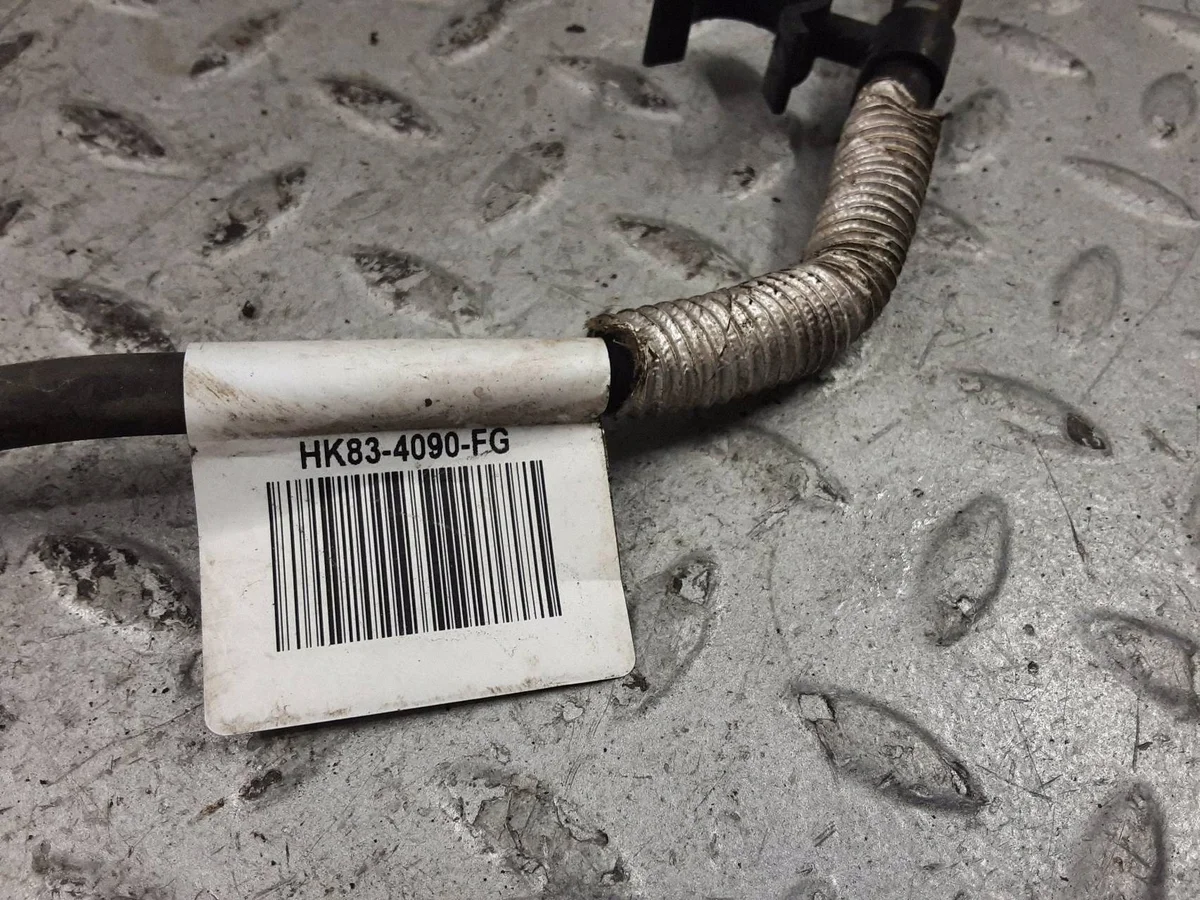 Jaguar F-Pace Vacuum Hose HK834090FG image 6