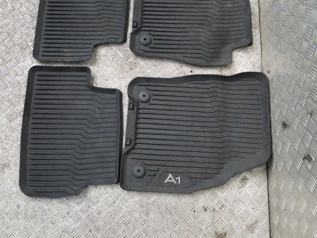 Golvmattor Audi A1 II 82A 2018 Gummi OEM 82B061501 image 3