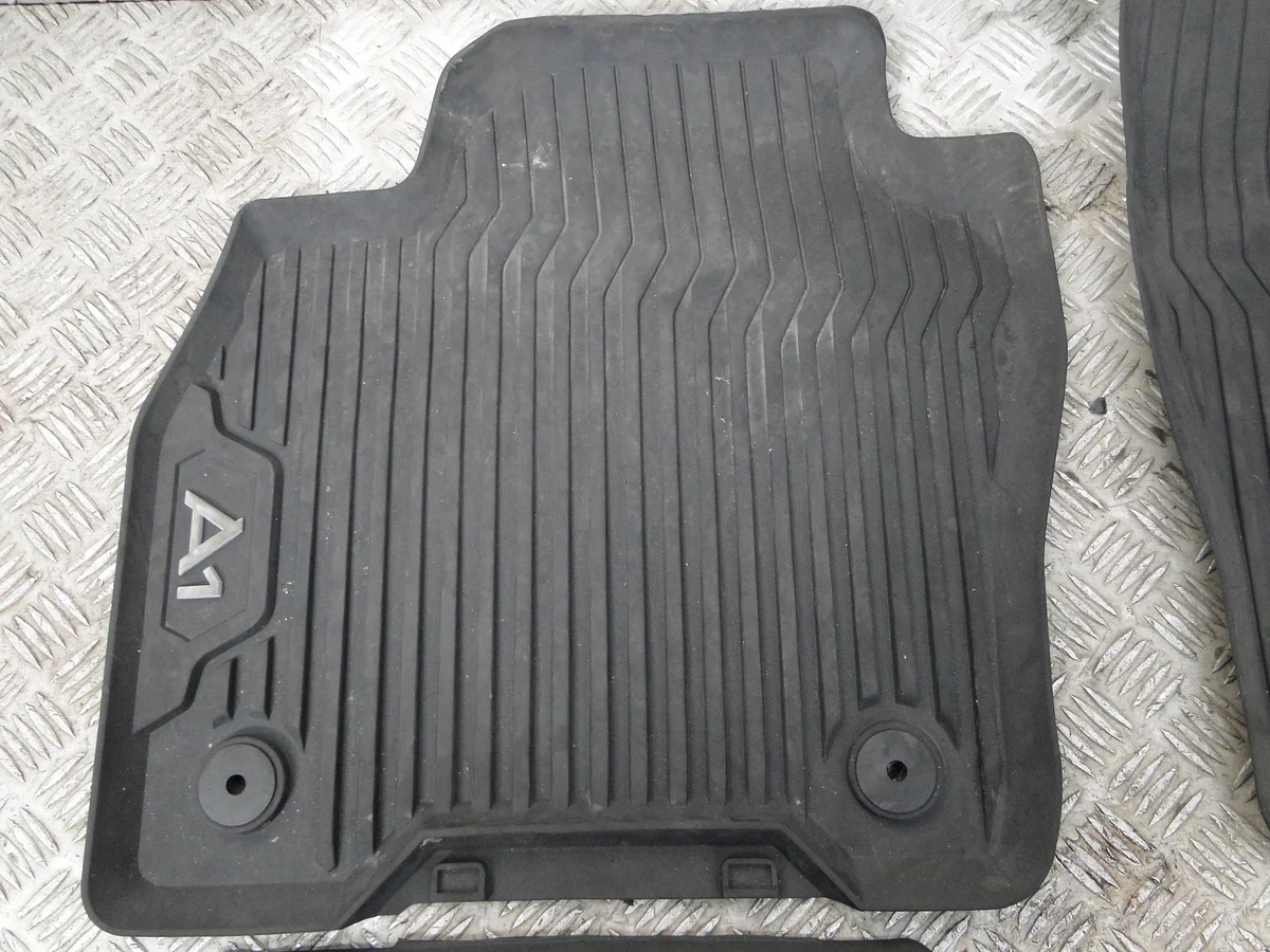 Golvmattor Audi A1 II 82A 2018 Gummi OEM 82B061501 image 5