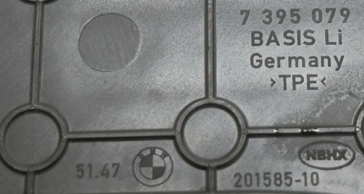 BMW 2 Gran Tourer F46 Schale Kofferraum links 7395079 image 8