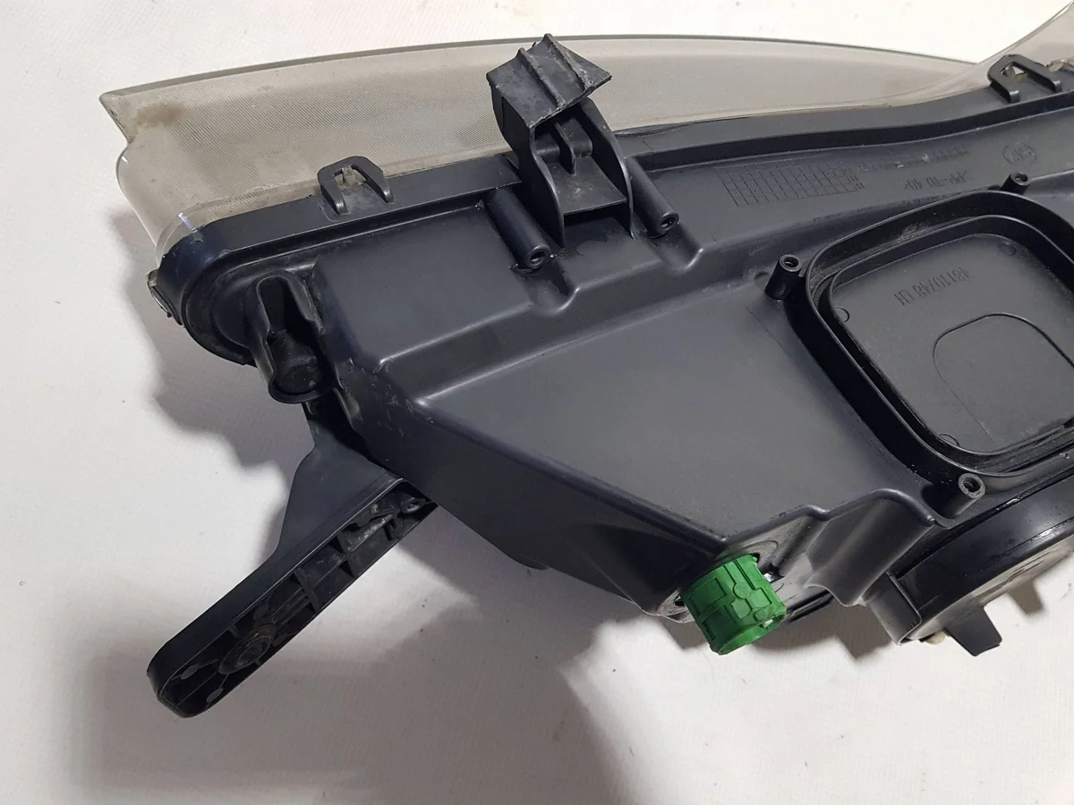 Fiat Ducato Left Headlight 1374296080BG Used image 9