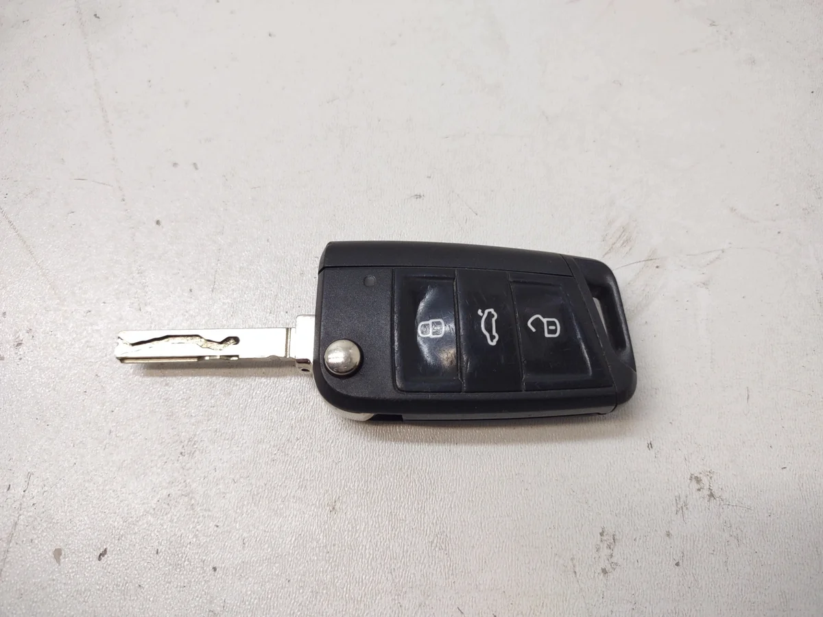Avain 5G6959752Q VW Polo 6C Golf VII