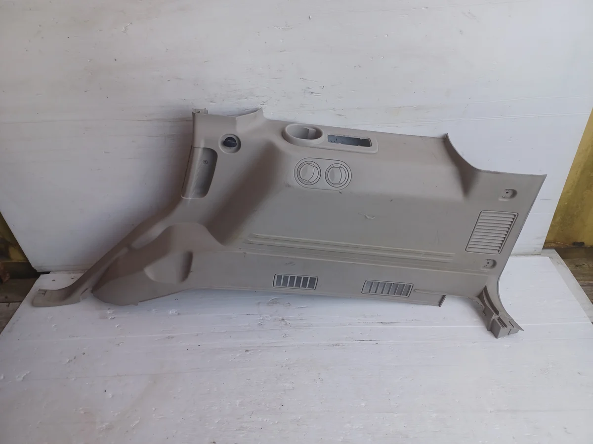 Revestimento Mala Jeep Commander 5JU621D1AF