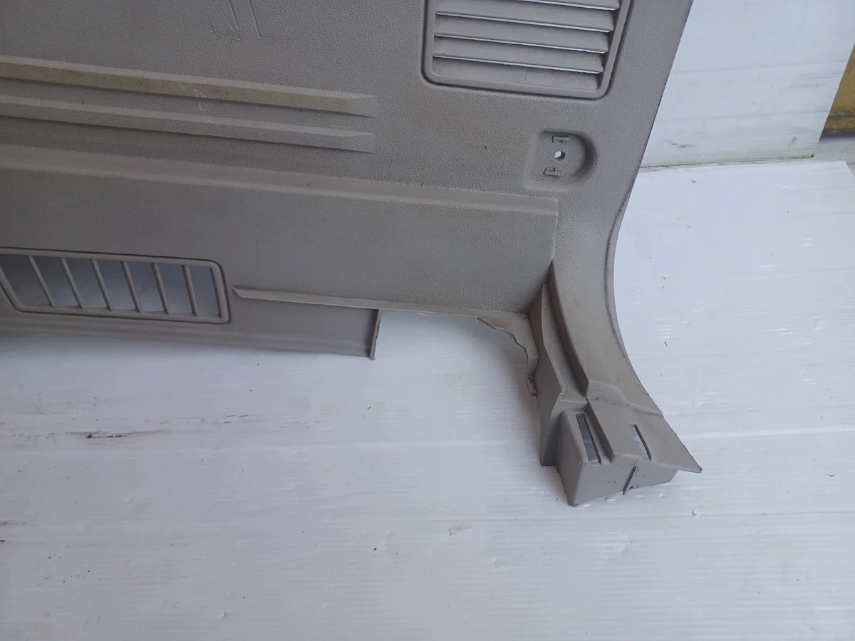 Jeep Commander Kofferraum Verkleidung 5JU621D1AF thumbnail 1