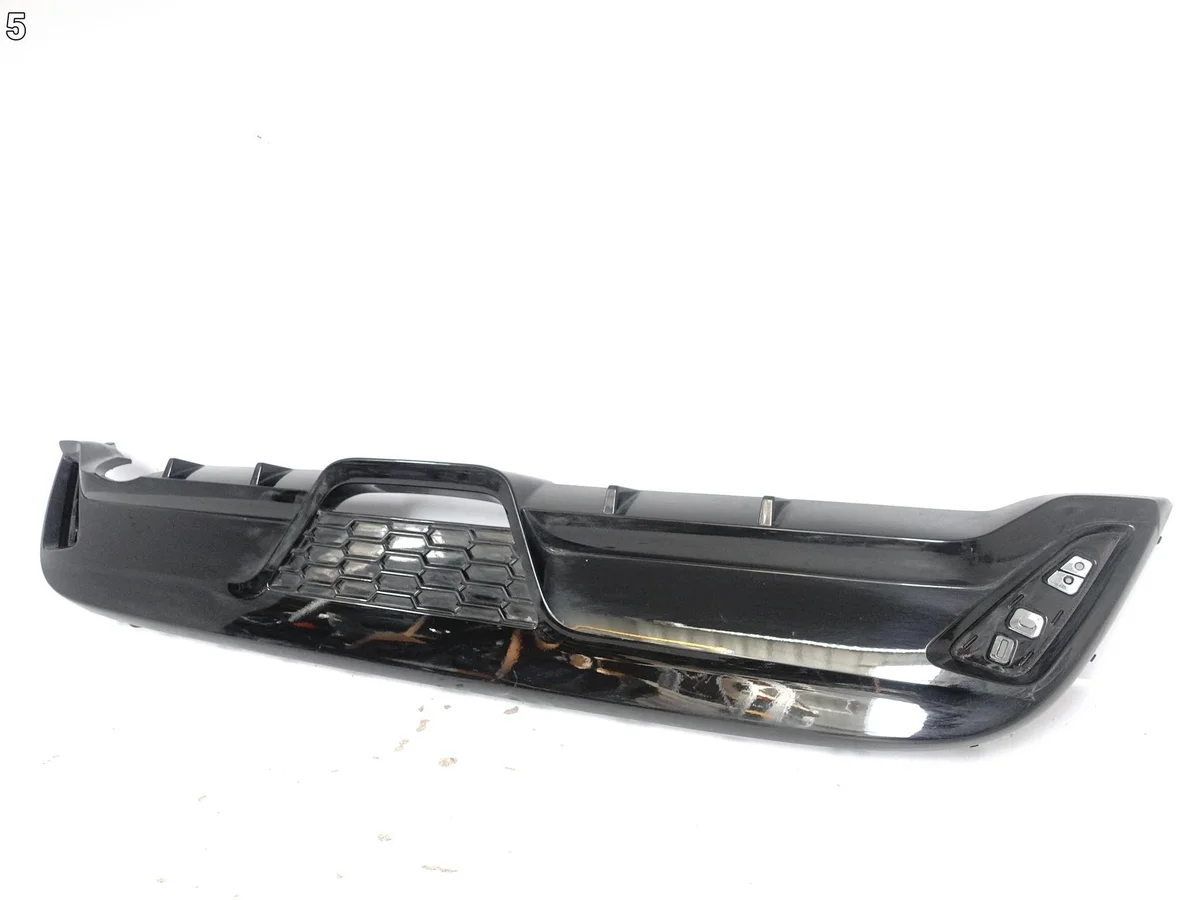 Toyota Yaris IV Spoiler Arrière image 6