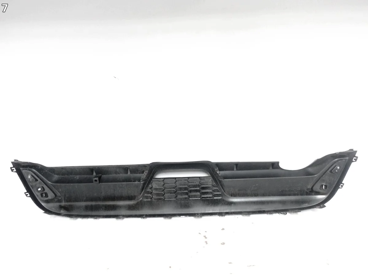 Toyota Yaris IV Spoiler Arrière image 8