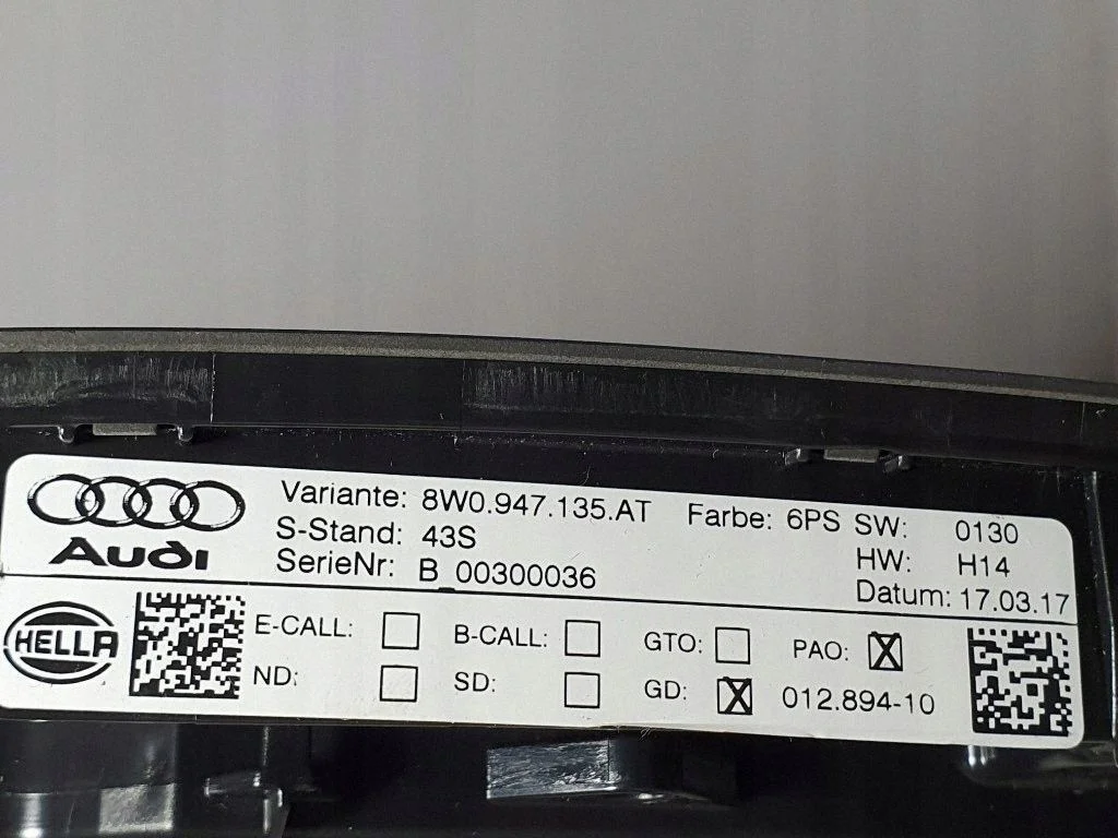 Audi A4 B9 Innenleuchte Dachhimmel image 8