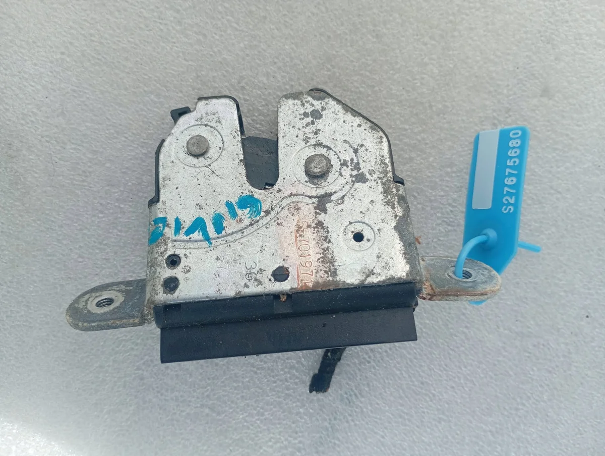 Cerradura portón Alfa Romeo Giulietta 2010-