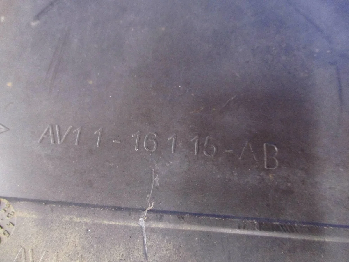 Radlauf vorne links Ford B-Max AV1116115AB image 5