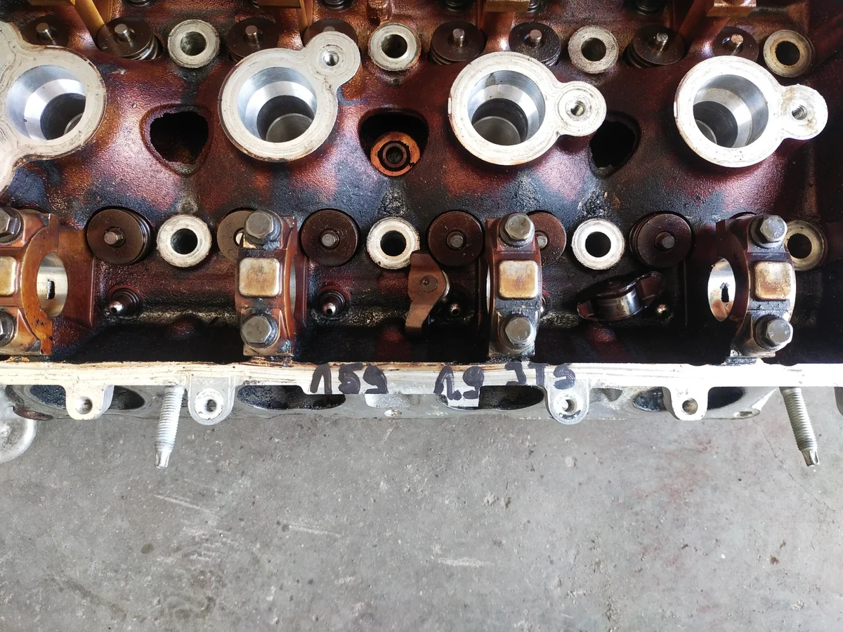 Culasse Alfa Romeo 159 1.9 2.2 JTS image 4