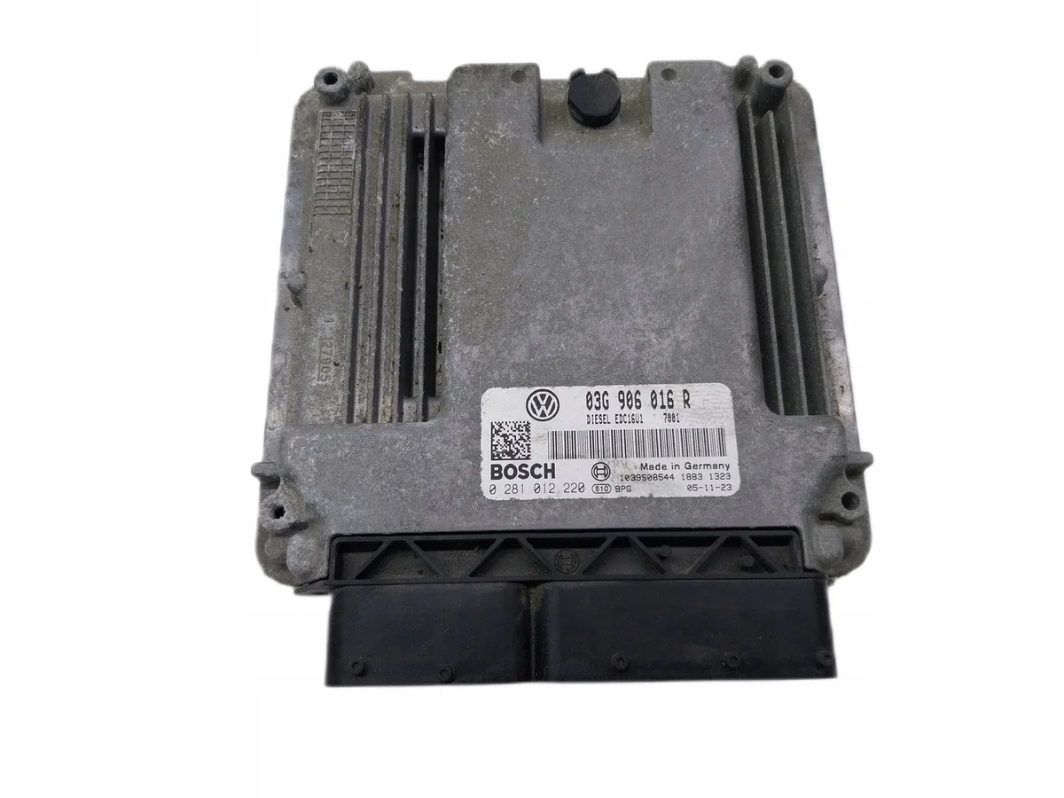 Calculateur moteur VW Golf V Plus 1.9 TDI