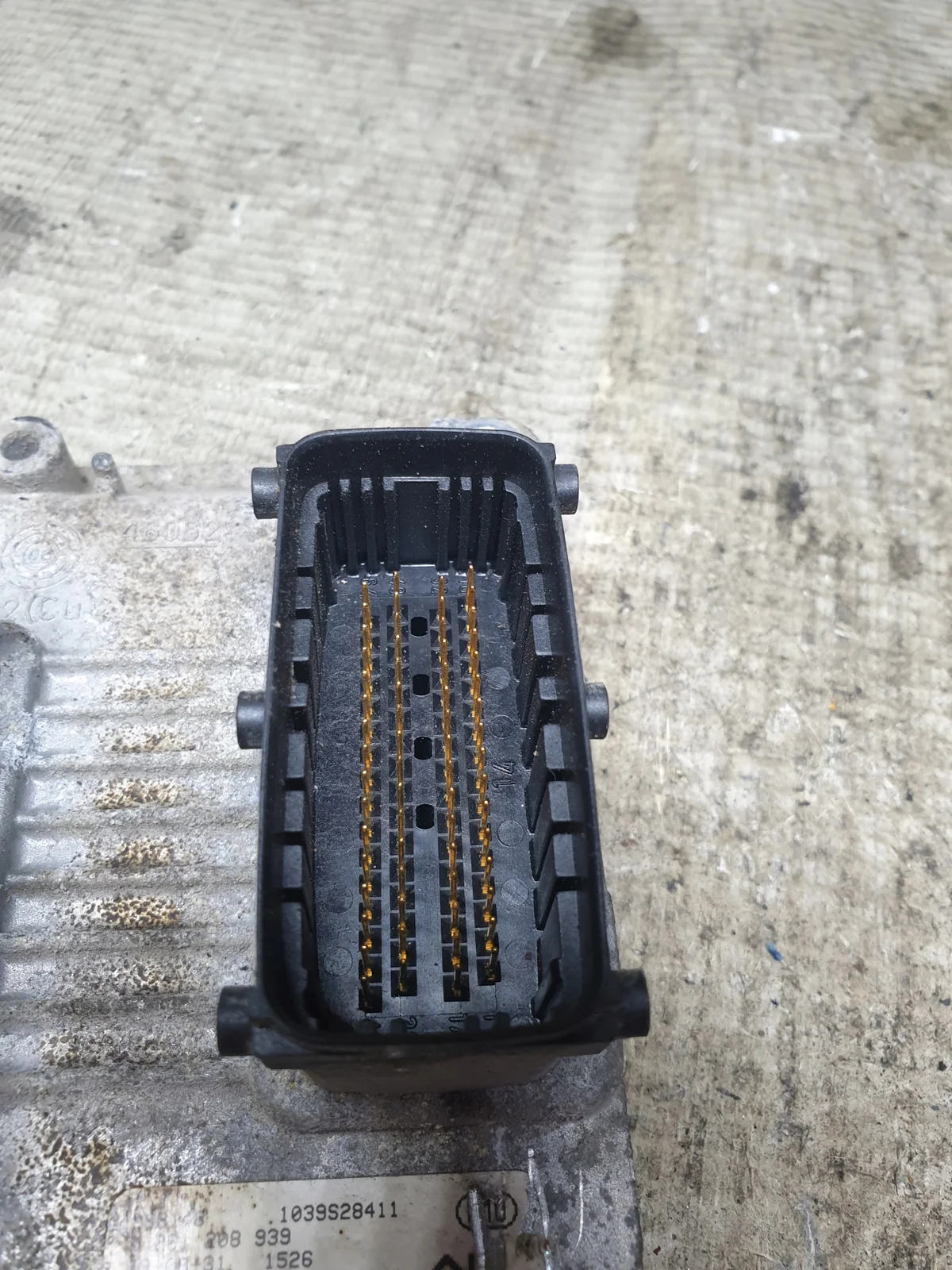 Opel Corsa D moottorinohjain 0261208939 image 3