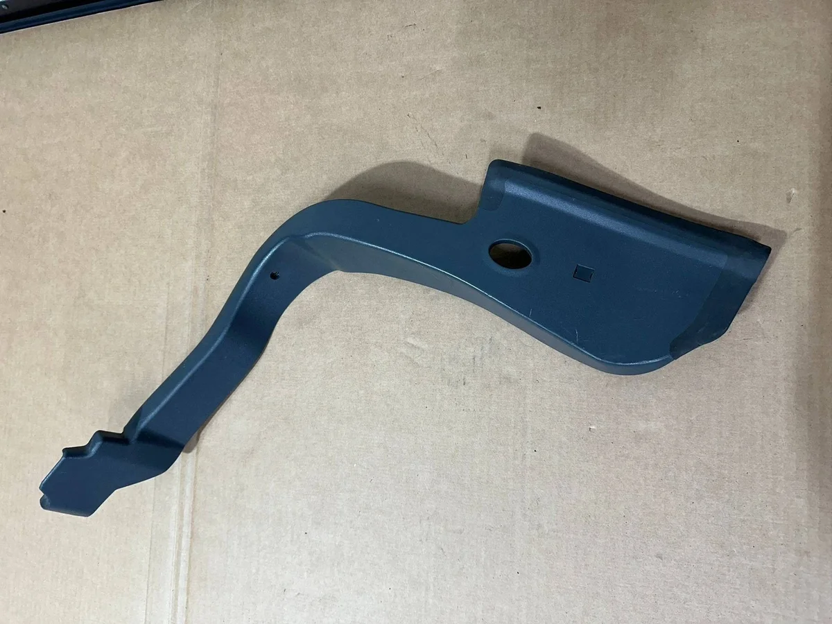 Copertura cerniera portellone destra Mercedes SL R230 A2306940491