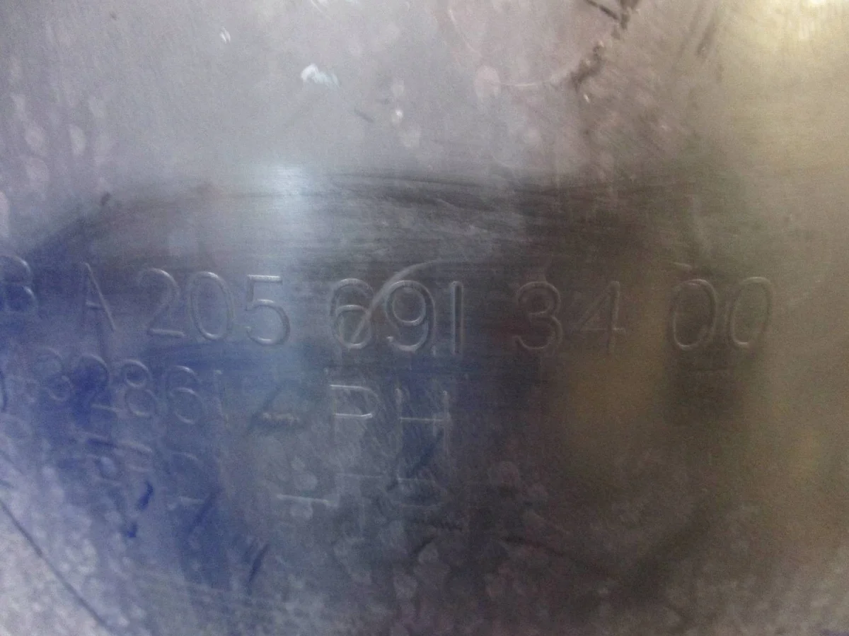 Radhaube vorne links Mercedes C-Klasse W205 image 5