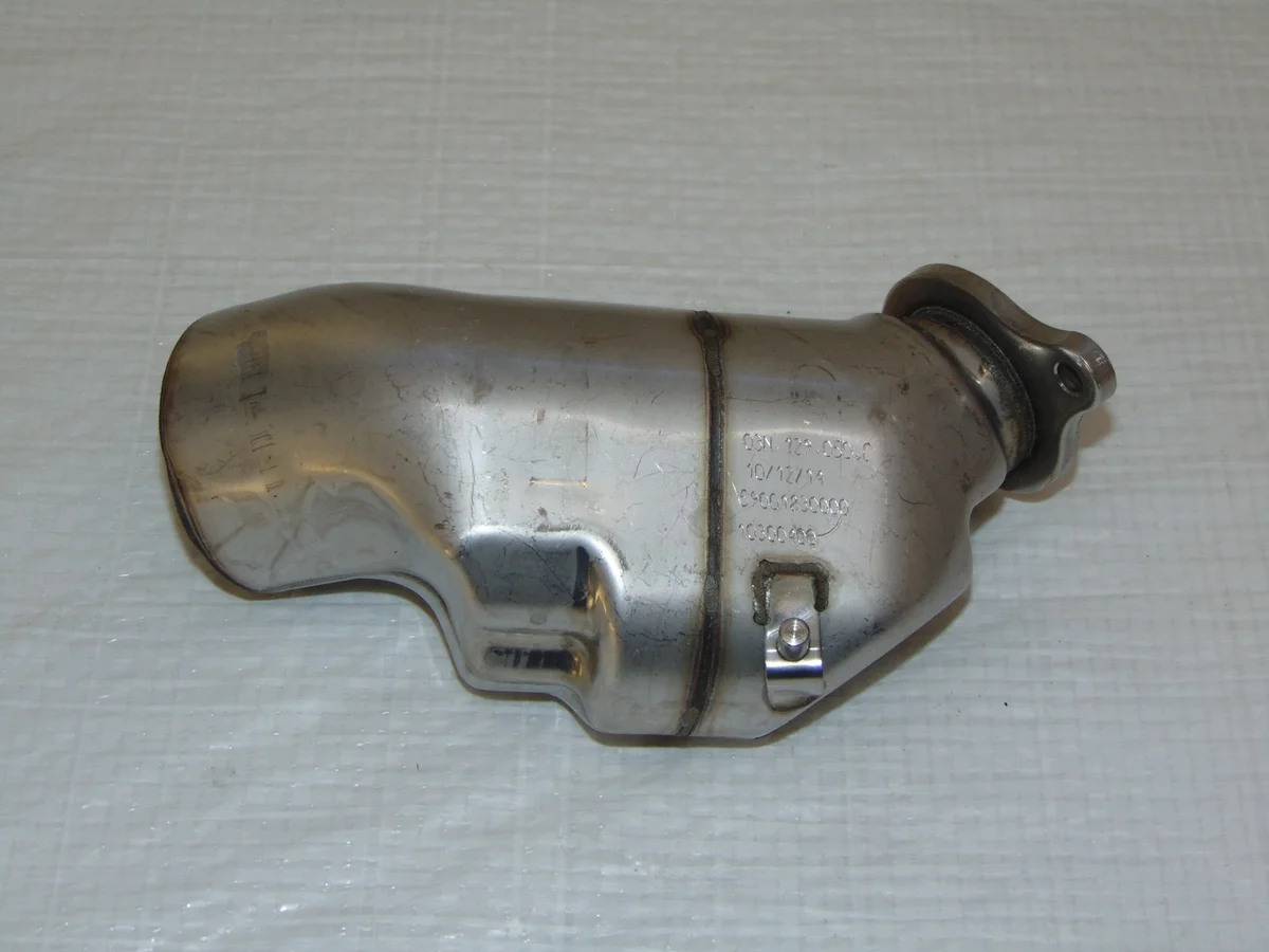 Ansaugrohr Turbo VW Passat B8 2.0TDI CUA image 3