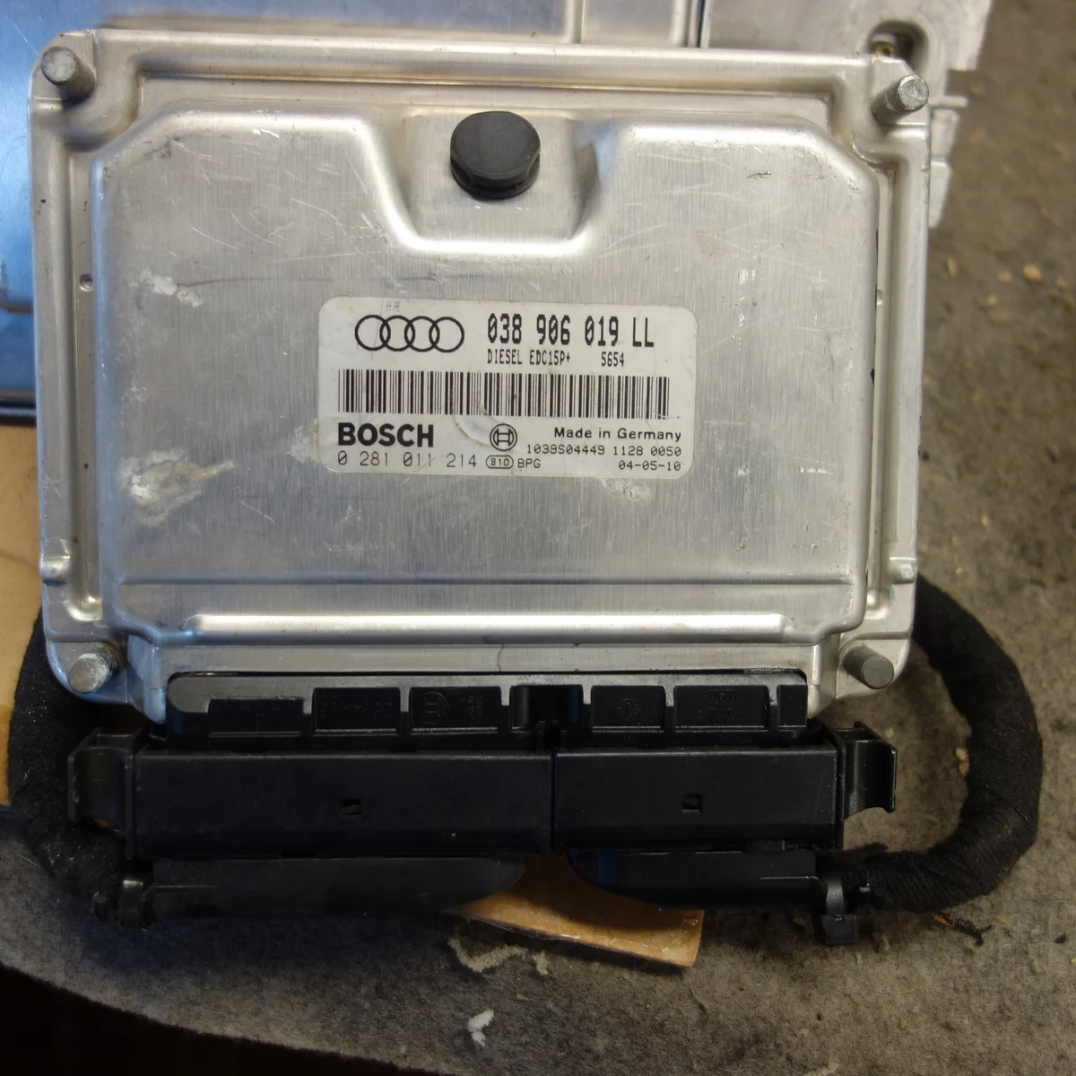 Audi A6 C5 1.9 TDI Styrenhet AWX