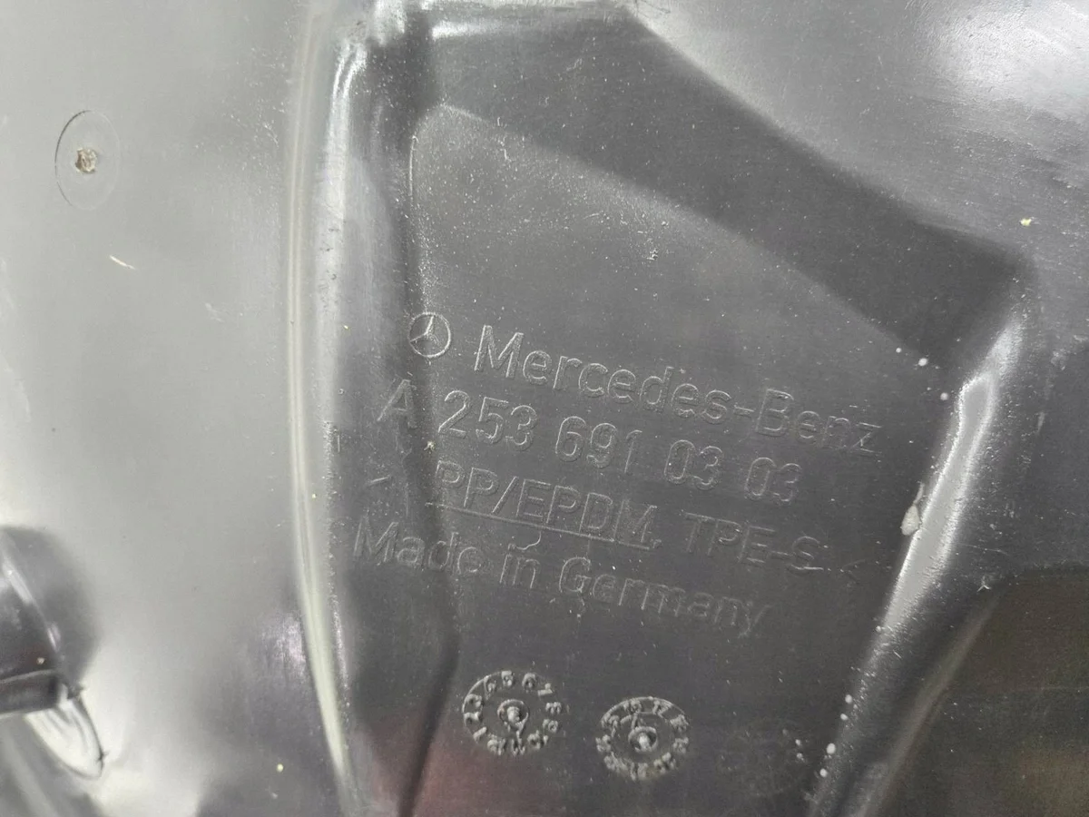 Voorspatbord links Mercedes GLC X253 A2536910303 image 3