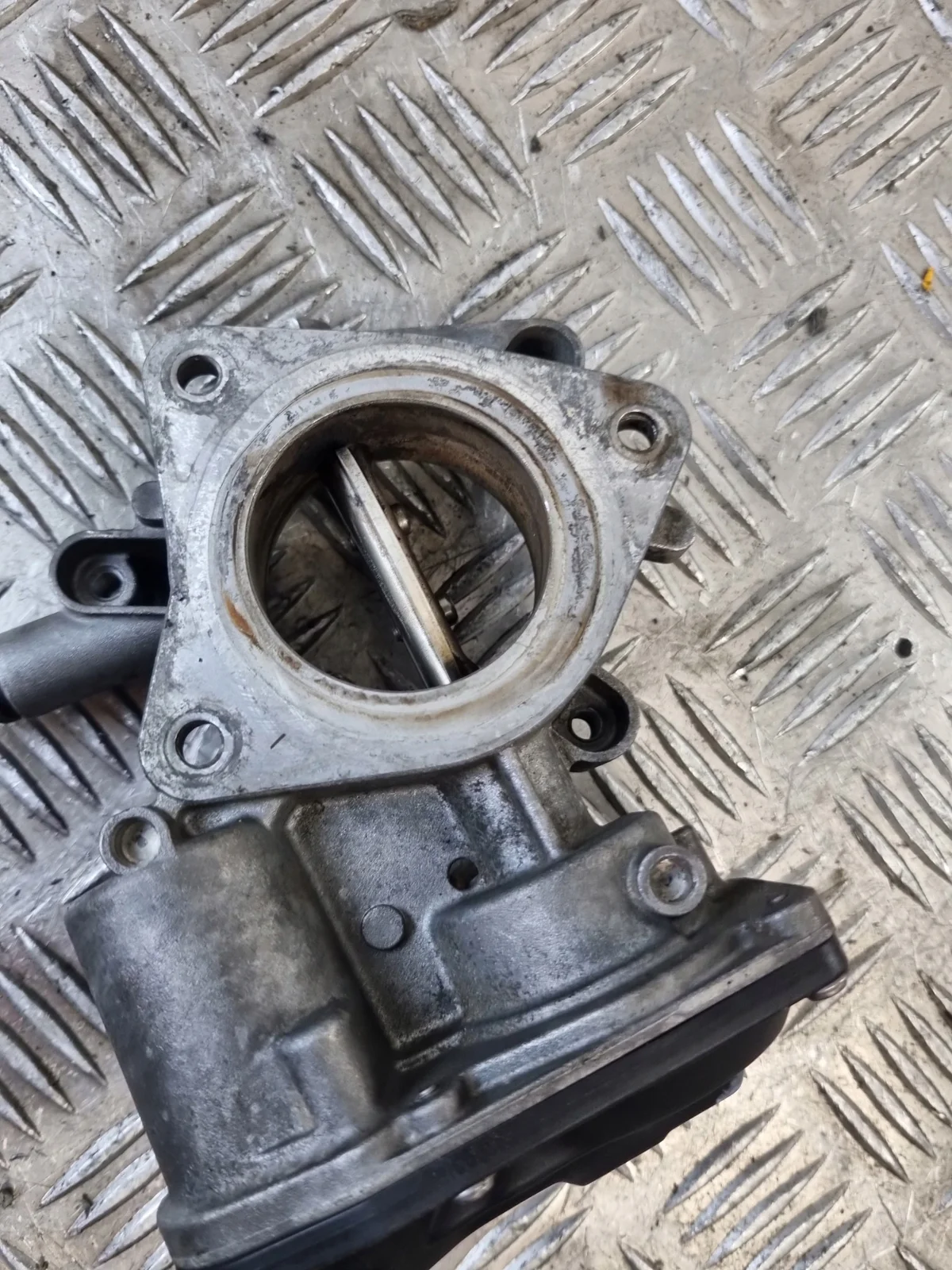 Drosselklappe Opel 2.0D A20DTH 55564164 image 3