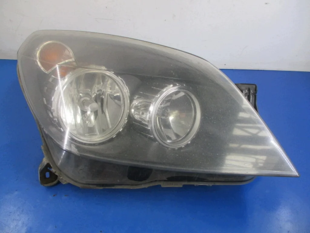 Opel Astra H Koplamp Rechts Hella