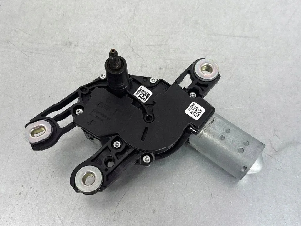Audi Q4 takaluukun pyyhinmoottori image 4