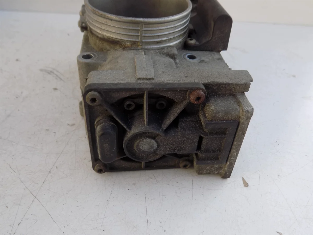 Volvo Drosselklappe 8644345 image 3